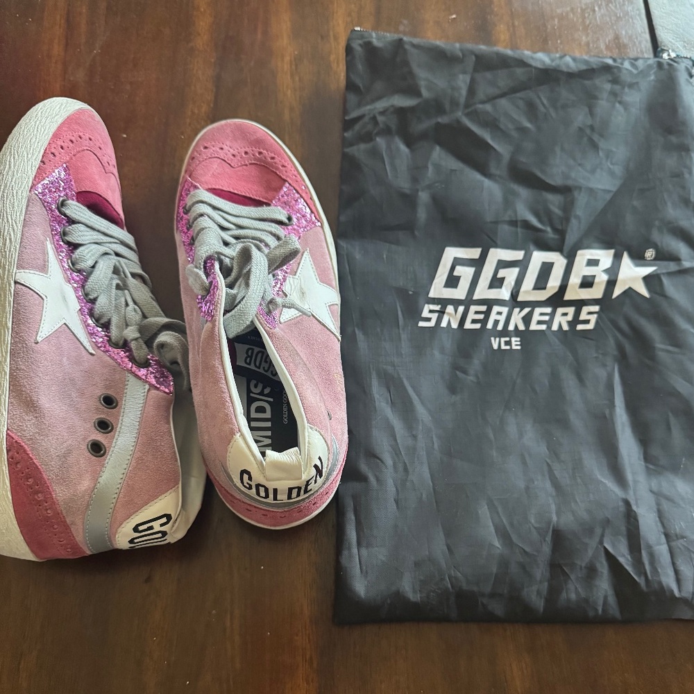 Golden Goose Mid Star Sneakers